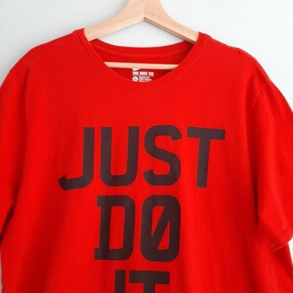 NIKE - JUST DO IT  Athletic Cut Graphic Print T-Shirt Crewneck Red Men's Sz XL - Picture 4 of 15